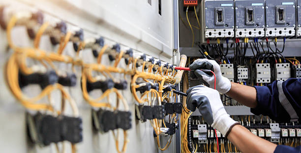 Professional Electrician technician working in East Franklin, NJ